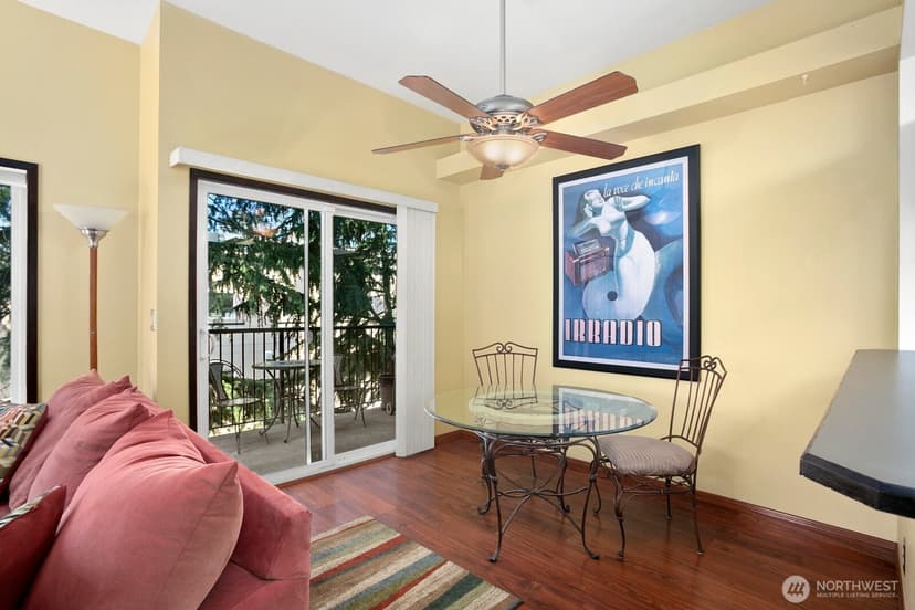 Property photo for 1617 Summit Avenue #42, Seattle photo 5