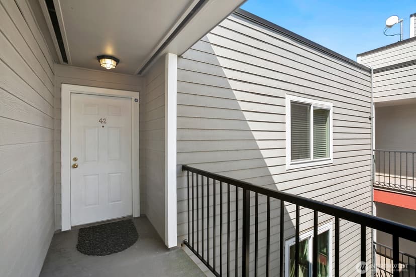 Property photo for 1617 Summit Avenue #42, Seattle photo 22