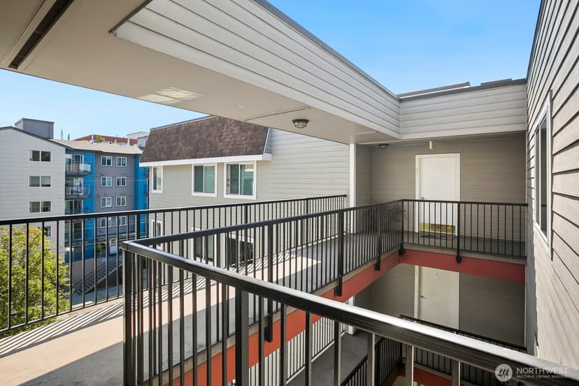 Property photo for 1617 Summit Avenue #42, Seattle photo 23