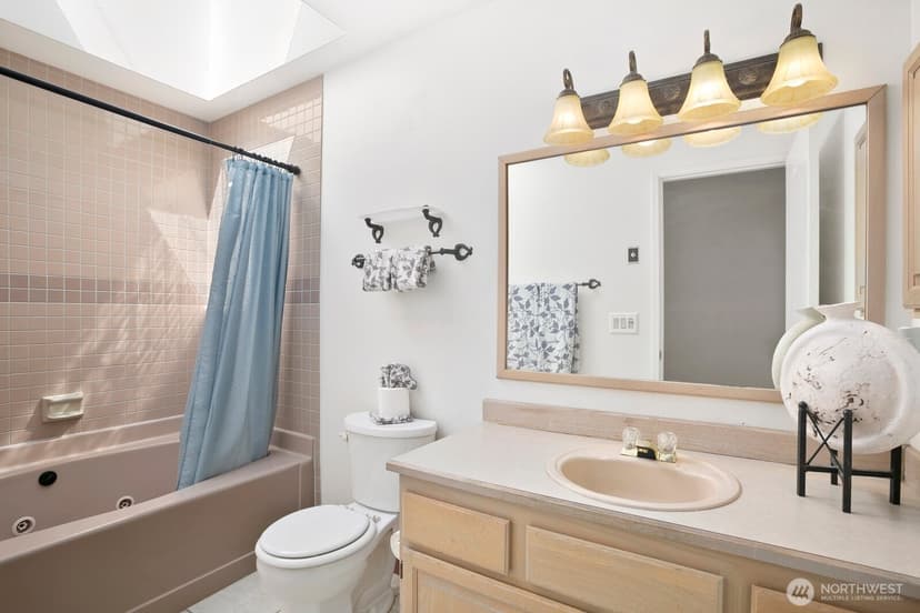 Property photo for 1617 Summit Avenue #42, Seattle photo 14