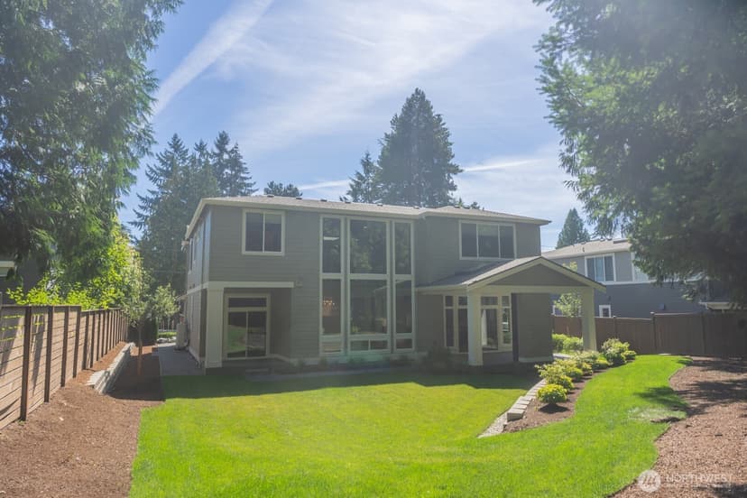 Property photo for 10420 NE 112th Street, Kirkland photo 22