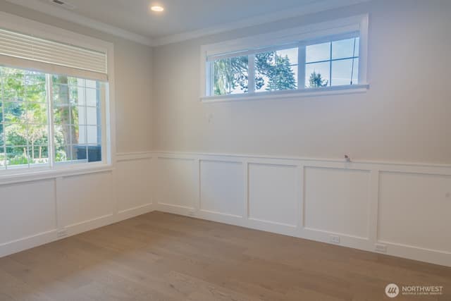 Property photo for 10420 NE 112th Street, Kirkland photo 4