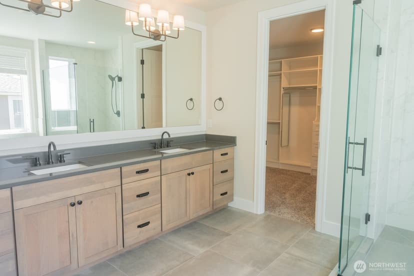 Property photo for 10420 NE 112th Street, Kirkland photo 37