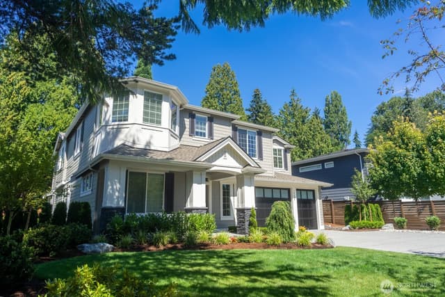 Property photo for 10420 NE 112th Street, Kirkland photo 2