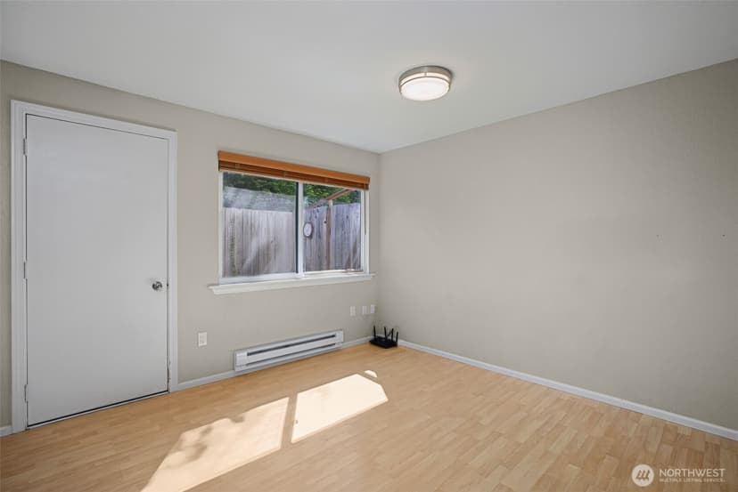 Property photo for 212 SW 146th Street #105, Burien photo 6
