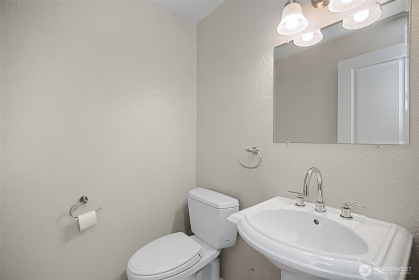 Property photo for 212 SW 146th Street #105, Burien photo 14