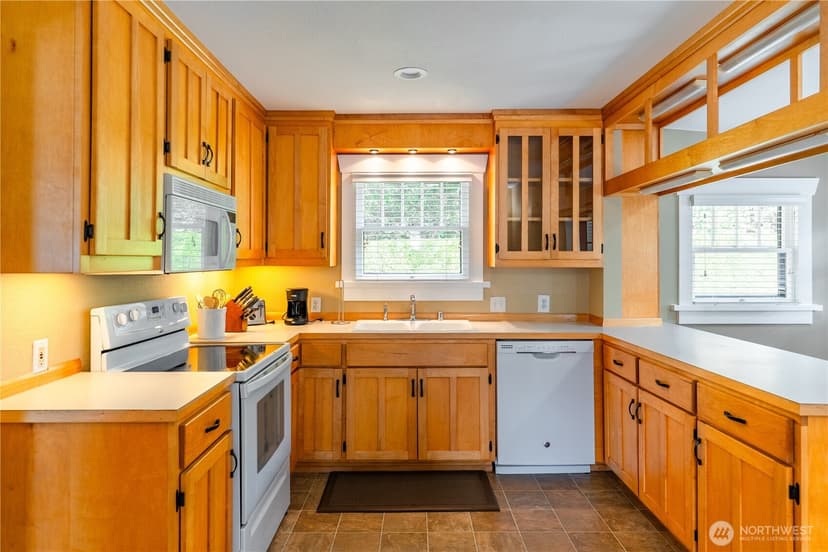 Property photo for 527 17th Street SE, Puyallup photo 10