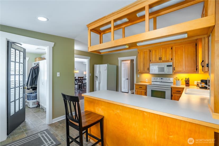 Property photo for 527 17th Street SE, Puyallup photo 12