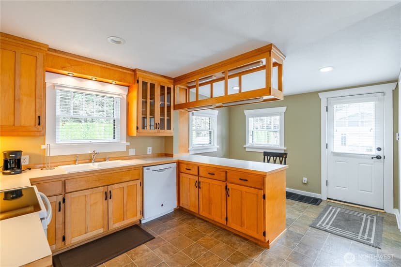 Property photo for 527 17th Street SE, Puyallup photo 13