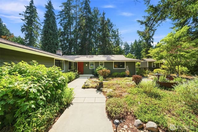 Property photo for 16533 SE 149th Street, Renton photo 2