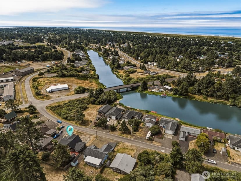 Property photo for 112 Canal Drive NE, Ocean Shores photo 32