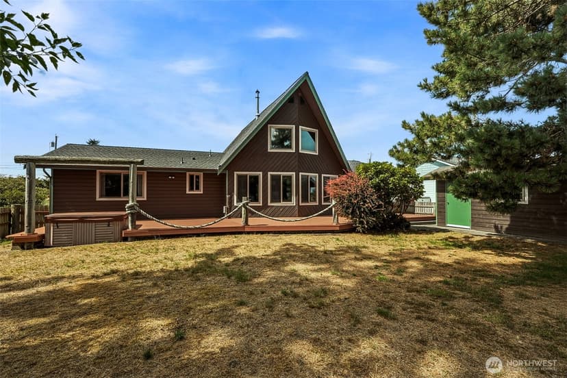 Property photo for 112 Canal Drive NE, Ocean Shores photo 21