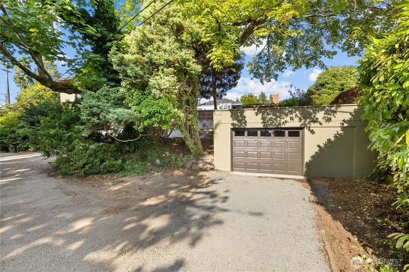 Property photo for 9528 28th Avenue NW, Seattle photo 38