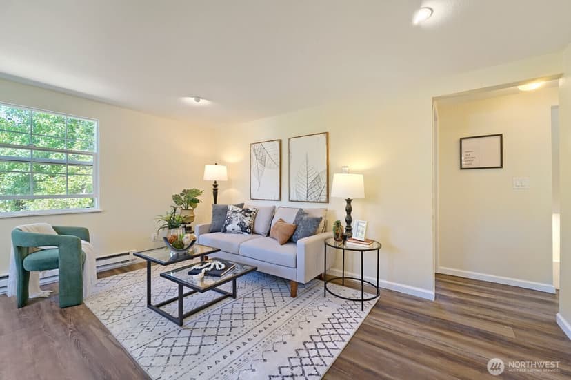 Property photo for 6322 18th Avenue SW, Seattle photo 3