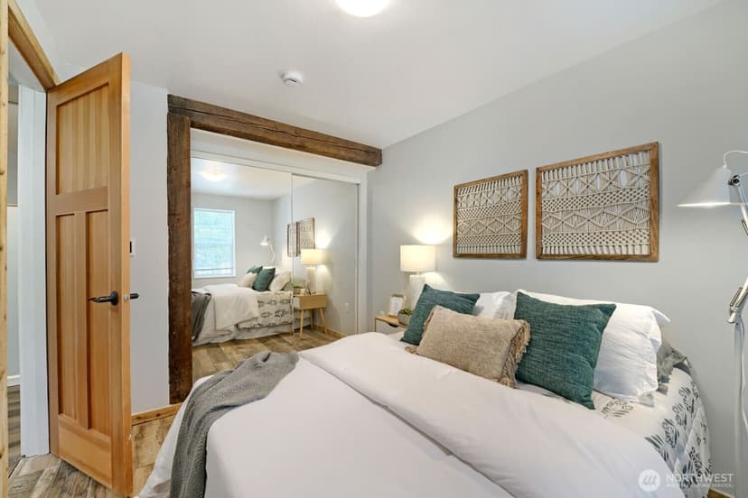 Property photo for 6322 18th Avenue SW, Seattle photo 19
