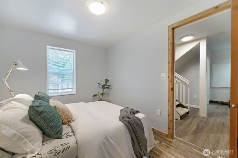 Property photo for 6322 18th Avenue SW, Seattle photo 20