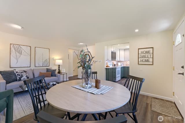 Property photo for 6322 18th Avenue SW, Seattle photo 4