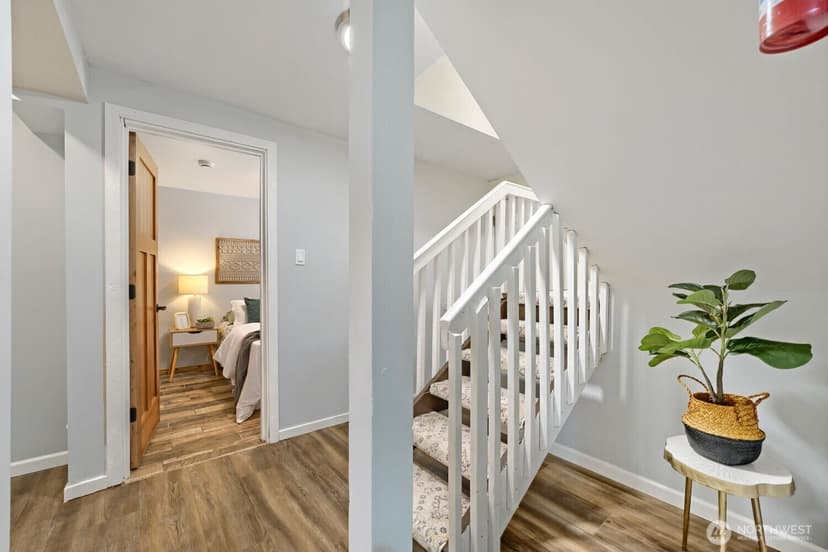 Property photo for 6322 18th Avenue SW, Seattle photo 16