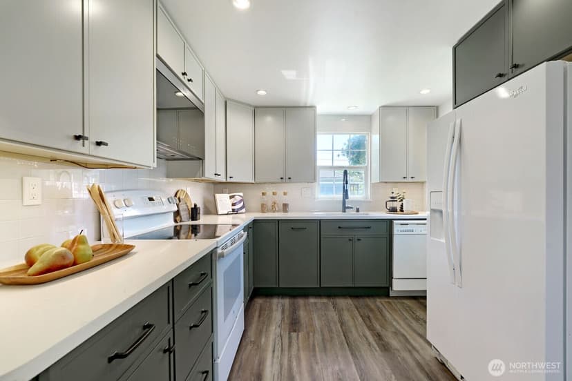 Property photo for 6322 18th Avenue SW, Seattle photo 7