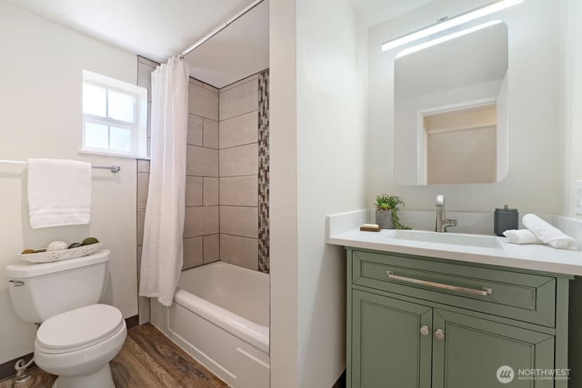 Property photo for 6322 18th Avenue SW, Seattle photo 12