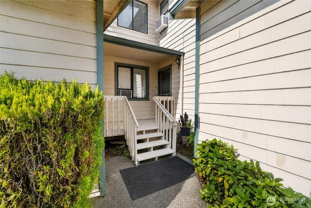 Property photo for 24918 110th Avenue SE #21B, Kent photo 4