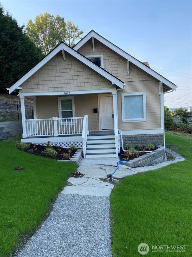 Property photo for 1427 E Fairbanks Street, Tacoma photo 3