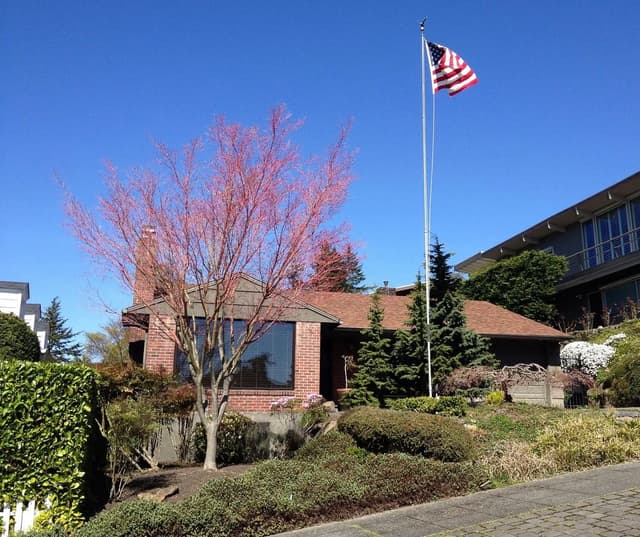 Property photo for 3020 W Garfield Street, Seattle