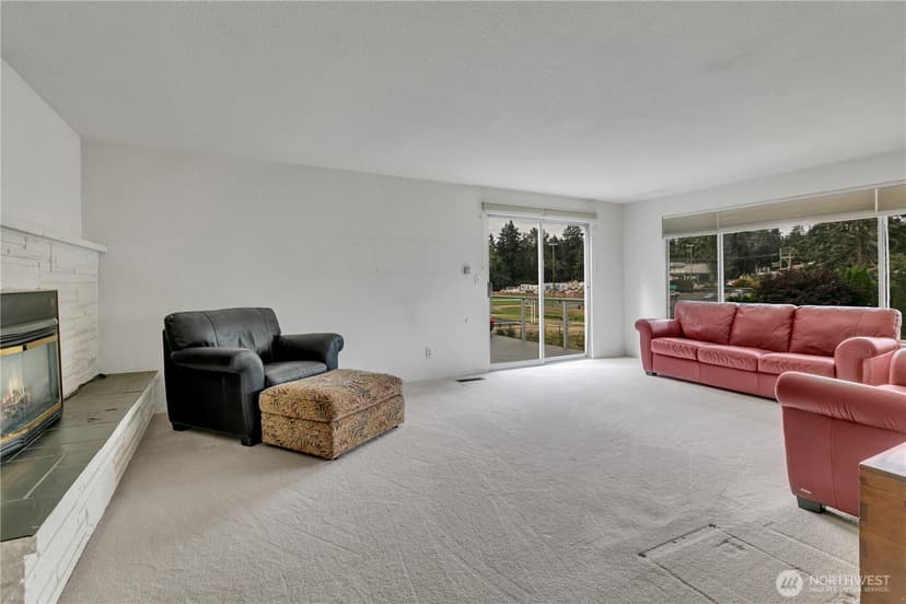 Property photo for 530 FORREST PARK Drive, Fircrest photo 3