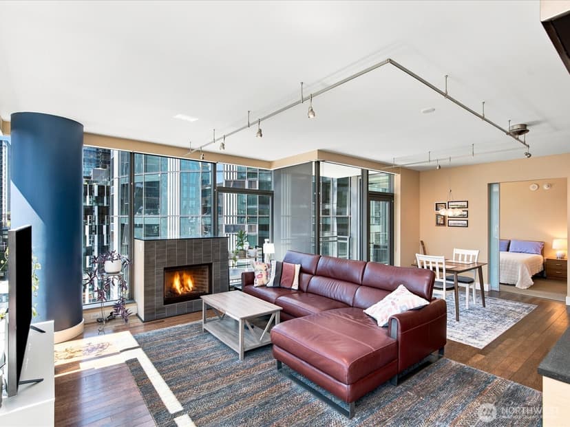 Property photo for 820 Blanchard Street #1007, Seattle photo 13