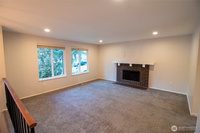 Property photo for 12410 98th Avenue NE, Kirkland photo 4