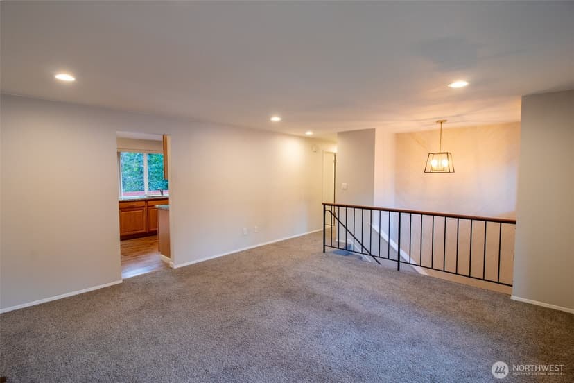 Property photo for 12410 98th Avenue NE, Kirkland photo 3