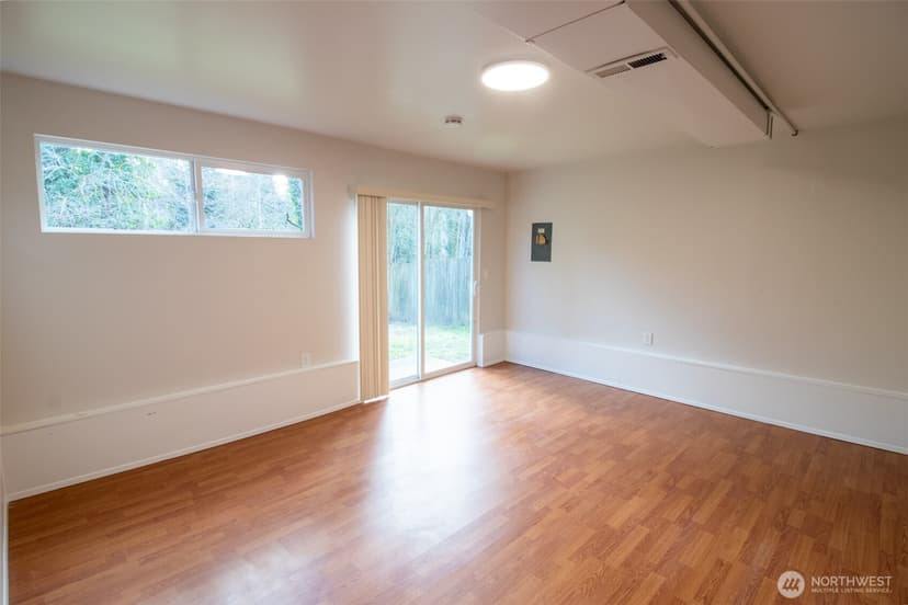 Property photo for 12410 98th Avenue NE, Kirkland photo 12