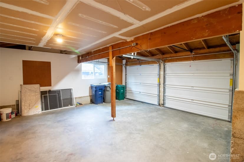 Property photo for 12410 98th Avenue NE, Kirkland photo 18