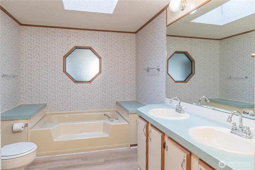 Property photo for 579 NW Silver Glen Lane, Bremerton photo 11