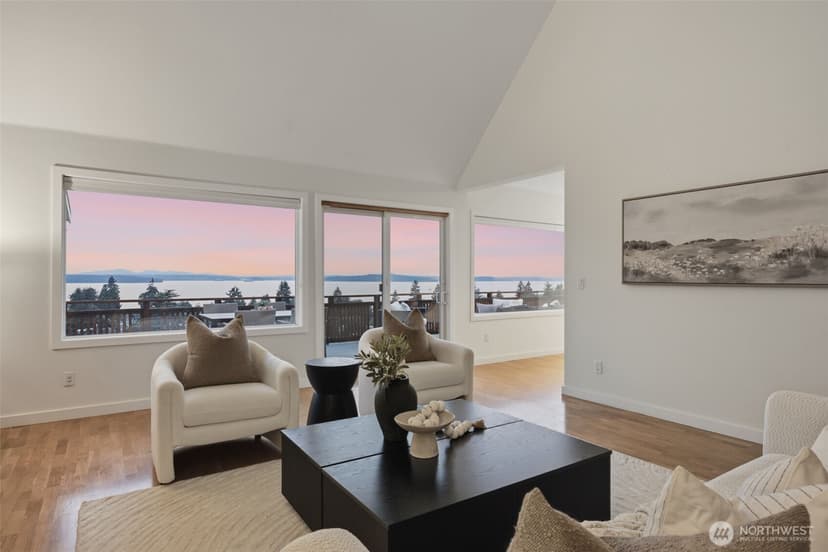 Property photo for 7329 44th Avenue SW, Seattle photo 10