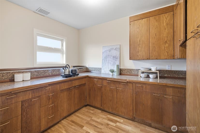 Property photo for 7329 44th Avenue SW, Seattle photo 30