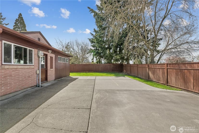 Property photo for 128 14th Street SE, Auburn photo 24
