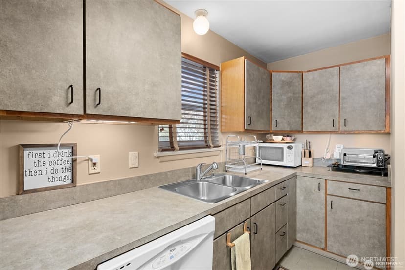 Property photo for 128 14th Street SE, Auburn photo 21