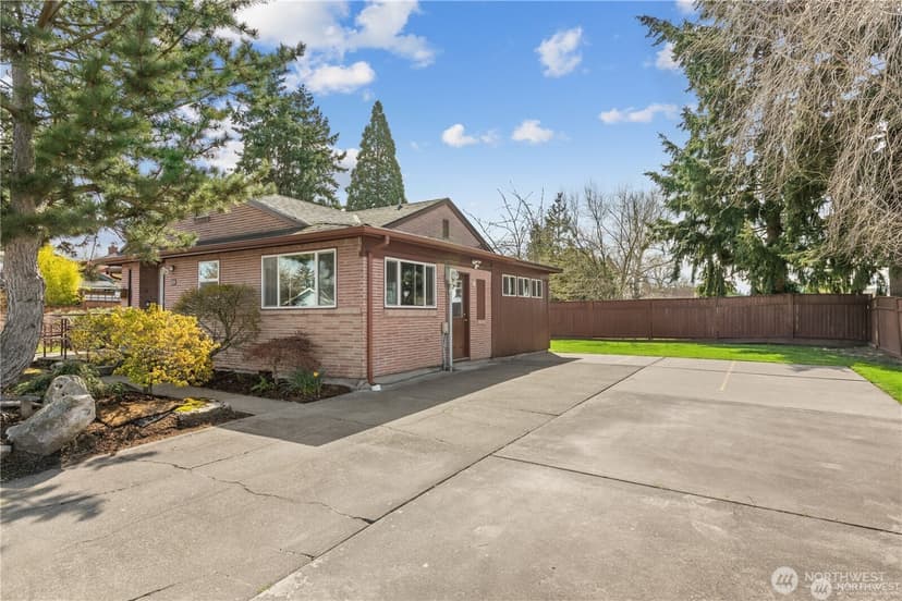 Property photo for 128 14th Street SE, Auburn photo 23