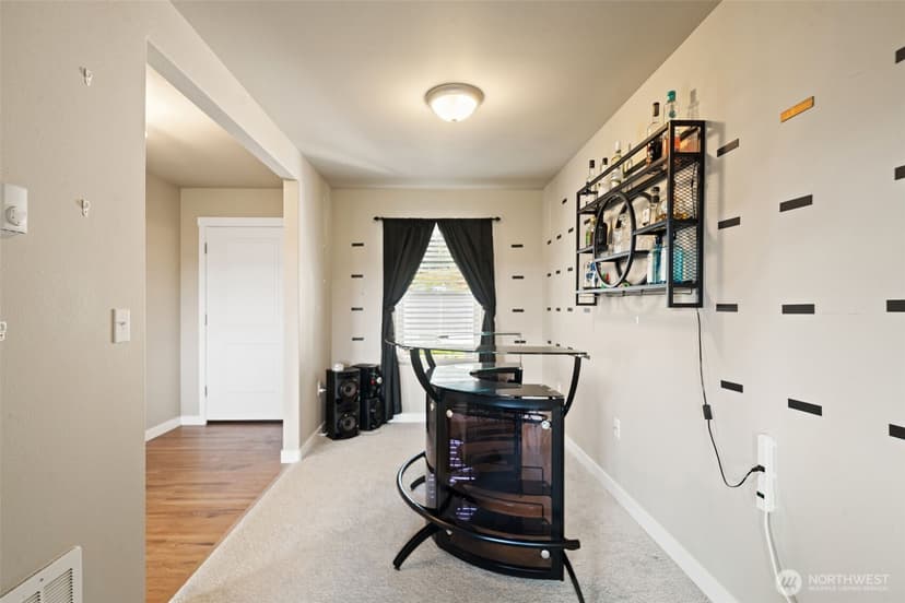 Property photo for 2416 W Echo bay Dr, Bremerton photo 8