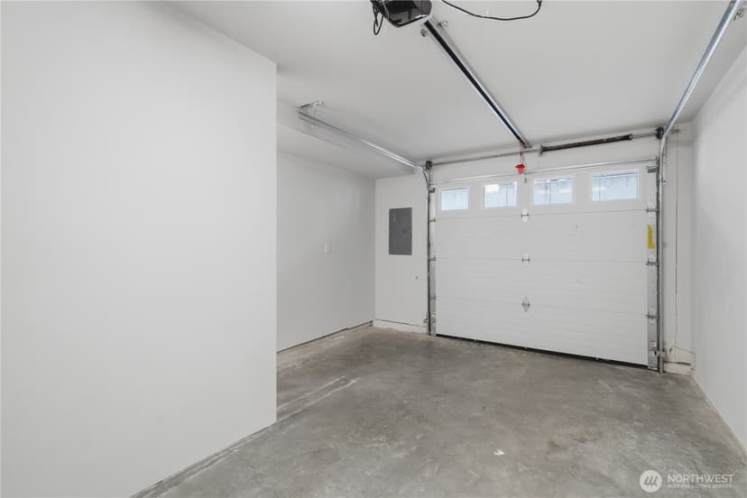 Property photo for 720 N 43rd St, Seattle photo 21