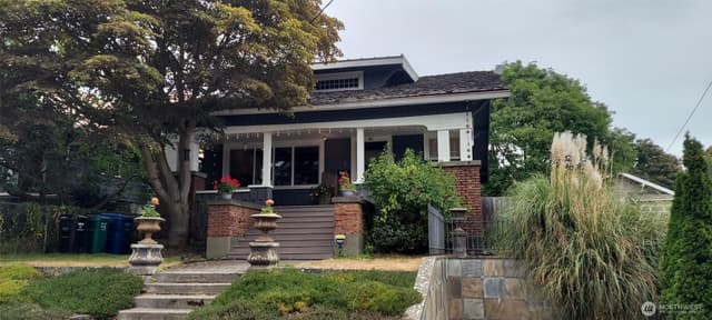 Property photo for 418 N 49th Street, Seattle