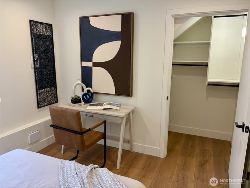 Property photo for 7403 Dayton Avenue N, Seattle photo 19
