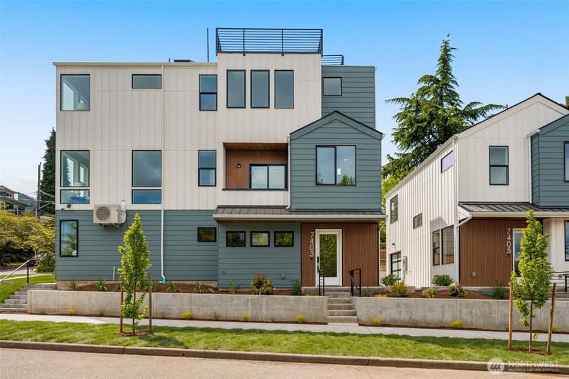 Property photo for 7403 Dayton Avenue N, Seattle photo 27
