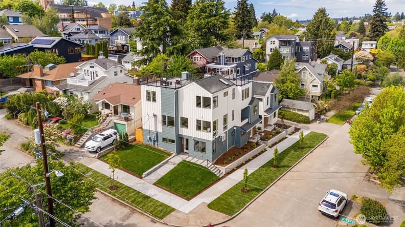 Property photo for 7403 Dayton Avenue N, Seattle photo 34