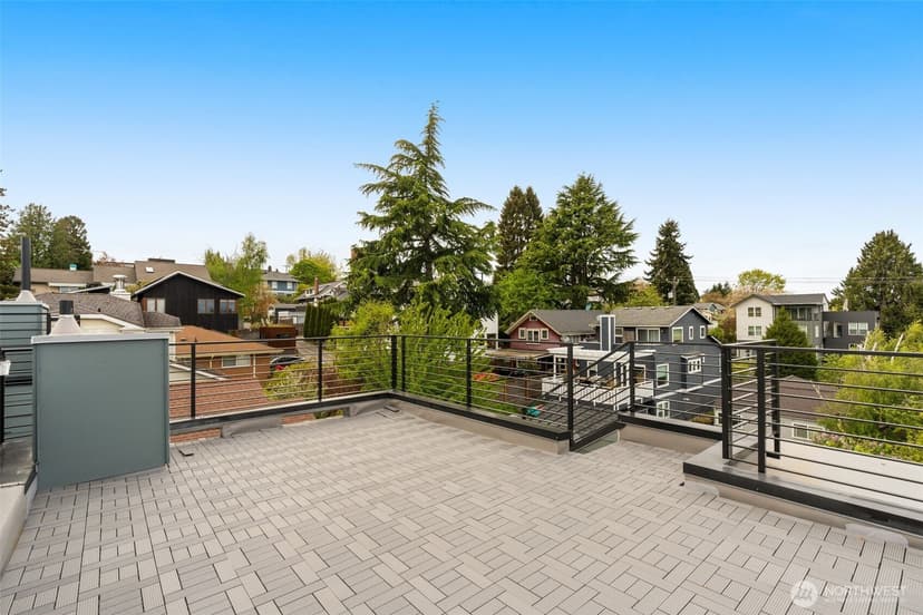 Property photo for 7403 Dayton Avenue N, Seattle photo 24