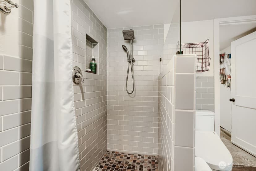 Property photo for 9744 49th Avenue S, Seattle photo 21