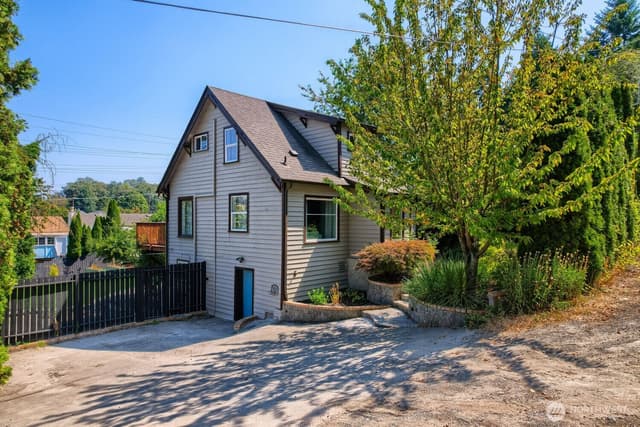 Property photo for 9744 49th Avenue S, Seattle photo 2