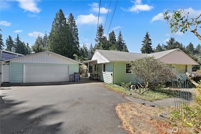 Property photo for 3012 116th Street SE, Everett
