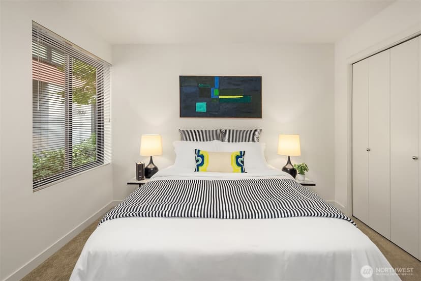 Property photo for 3211 California Avenue SW, Seattle photo 28